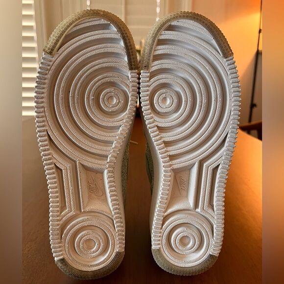 Nike Air Force 1 Ultra Flyknit Mid Enamel Green Women’s 7.5 Lightweight Sneakers - Picture 5 of 14